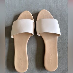 Nisolo Isla Slide, bone, size 9.5